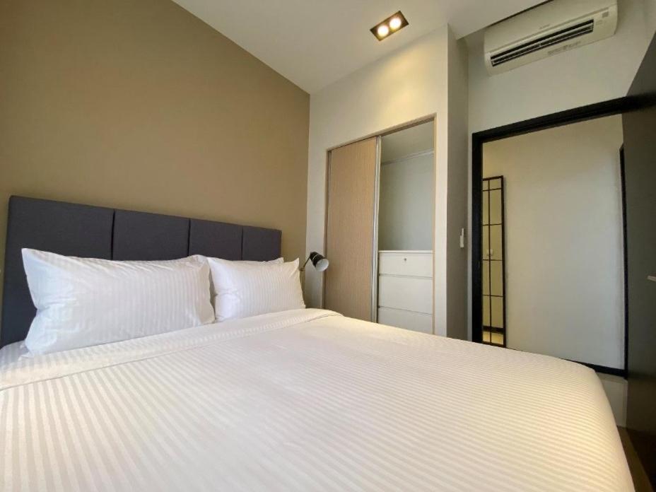 Momentus Serviced Residences Novena Szingapúr Kültér fotó