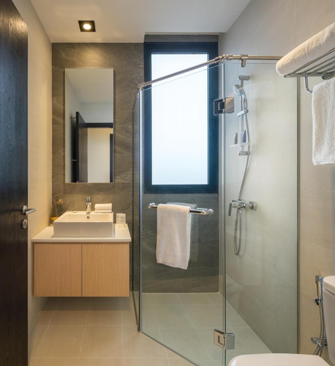 Momentus Serviced Residences Novena Szingapúr Kültér fotó